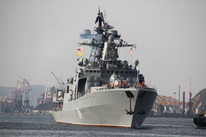 В Черном море подстерегают семь десантных кораблей, два ракетных судна и 