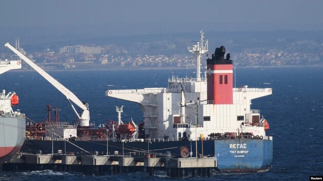 США конфіскували 100 тис. тонн іранської нафти із танкера під російським прапором