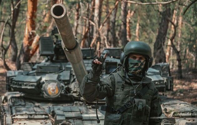 «Не обвинять во всем хохлов»: в Киевской области нашли рекомендации российским военным, что отвечать украинцам