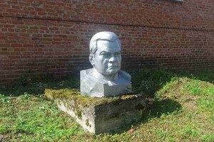 В Полтавской области за время полномасштабной войны демонтировали семь памятников деятелям СССР и РФ