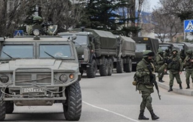 Ситуація на Півдні: окупанти переміщують військову техніку з Криму та території рф