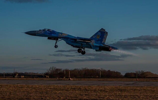 Украинская авиация нанесла удар по войскам РФ в районе Довгенького