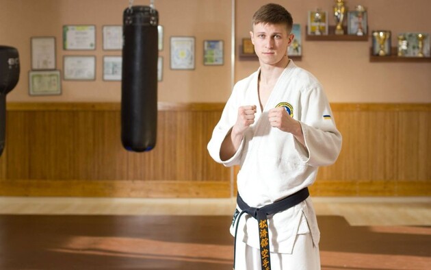 Сотников добровольцем вирушив на фронт із початку повномасштабної війни