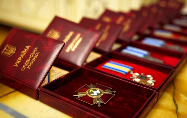 За почти 100 дней войны более 17 тис. защитников Украины получили государственные награды