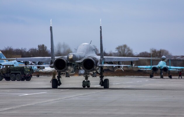 ПВО Украины сбила российский истребитель-бомбардировщик