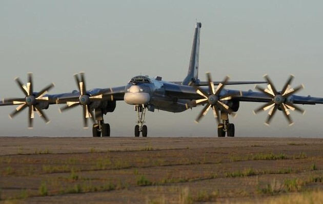 Окупанти обстріляли Київ з літаків Ту-95 з акваторії Каспійського моря 