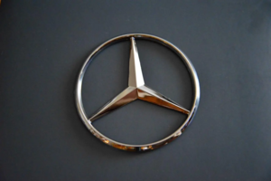 Mercedes-Benz отзывает миллион автомобилей за  2004-2015 года из-за проблем с тормозами