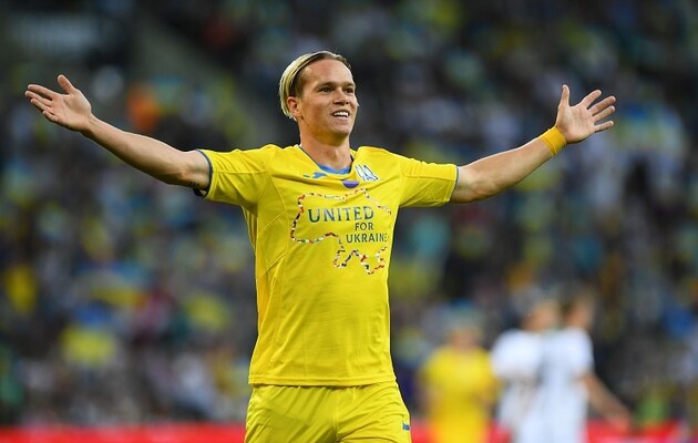 Збірна України представила нову форму у травні