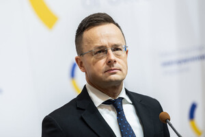 Голова МЗС Угорщини підтримав слова спікера угорського парламенту про нібито “психічну проблему” Зеленського