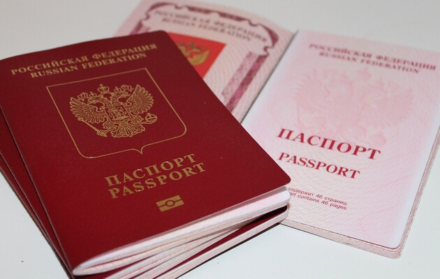 РФ хоче відкривати центри видачі своїх паспортів в окупованих містах Запорізької області