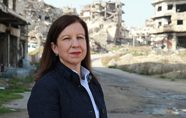 Журналістам України та Афганістану присвятила перемогу на літфестивалі військова кореспондентка Ліз Дусет