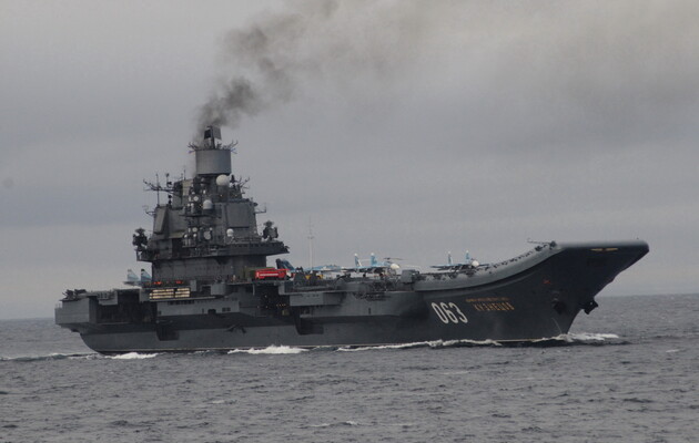 РФ отложила возвращение «легендарного» крейсера «Адмирал Кузнецов» на флот