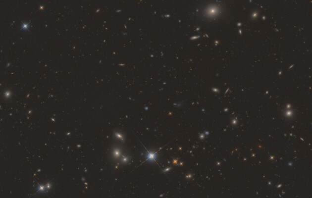 «Хаббл» сделал свой самый большой снимок, который поможет в поисках самых редких галактик Вселенной