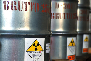 США планують знизити залежність від закупівлі російського урану — Bloomberg