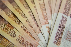 На окупованих територіях півдня українці не сприймають рублі як валюту, загарбники змушені користуватись гривнями