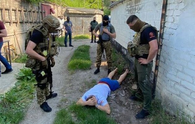 Полиция задержала киевского бизнесмена продавашего гуманитарную помощь