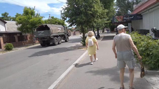 Новая Каховка в оккупации/скриншот из ютуб-канала Сергея Шевергина