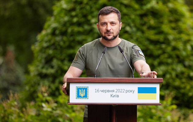 Зеленський привітав висновок Єврокомісії щодо кандидатства України в ЄС, а Стефанчук назвав його переможним голом