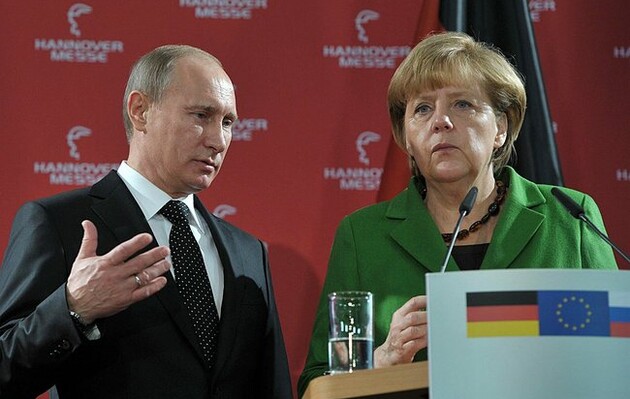 Focus: Меркель вважає, що вторгнення Путіна в Україні пов’язане з її відставкою