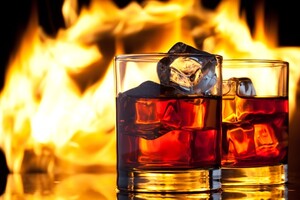 Проблеми з імпортним алкоголем: російські ресторани переходять на коктейлі з настоянок