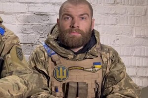 Командиров «Азова» вывезли в Россию для «проведения следственных действий» — росСМИ