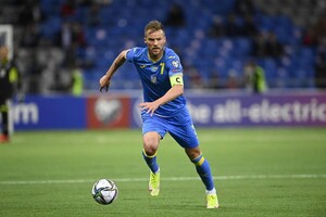 Два украинца вошли в топ-100 футболистов европейских сборных