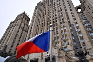 Чехія вирішила не видавати візи громадянам РФ та Білорусі до квітня 2023 року