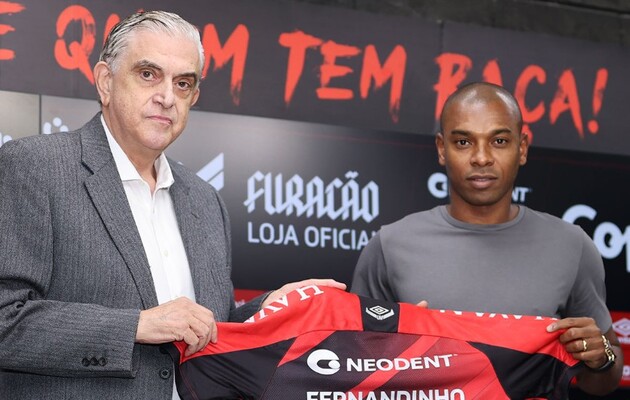 Фернандиньо вернулся в Бразилию