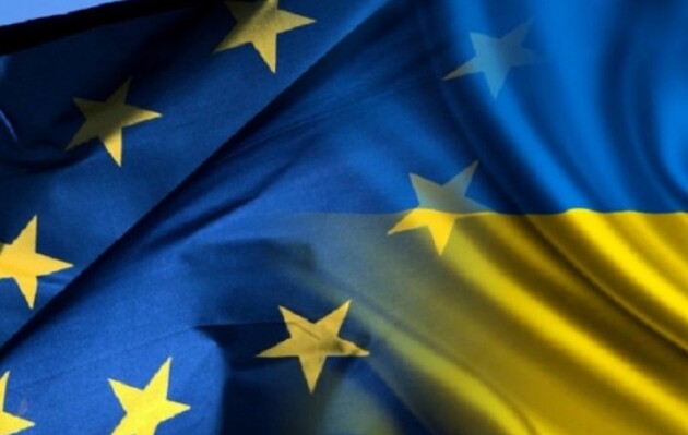 Евросоюз начал предоставление Украине более 90 грузовиков повышенной проходимости