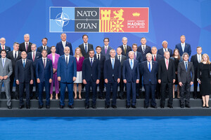 Саммит НАТО обвиняет РФ в аннексиях, подрывной деятельности и агрессии - итоговый документ