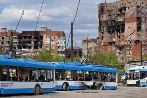 Войска РФ уничтожили почти всю инфраструктуру общественного транспорта в Мариуполе – городская рада