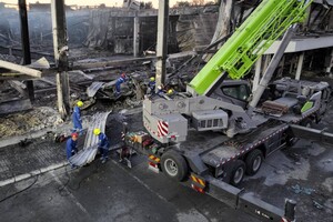 Спасатели завершили разбор завалов на месте разрушенного ТЦ «Амстор» в Кременчуге