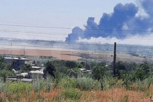 На Донетчине загорелась одна из самых больших электроподстанций Украины