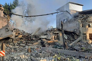 Ситуація на Харківщині: пожежі, зруйнована школа та відбита атака окупантів на півночі області