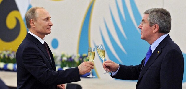 Путин за последние годы наградил государственными наградами десятки бизнесменов и руководителей правительств Германии - Die Welt
