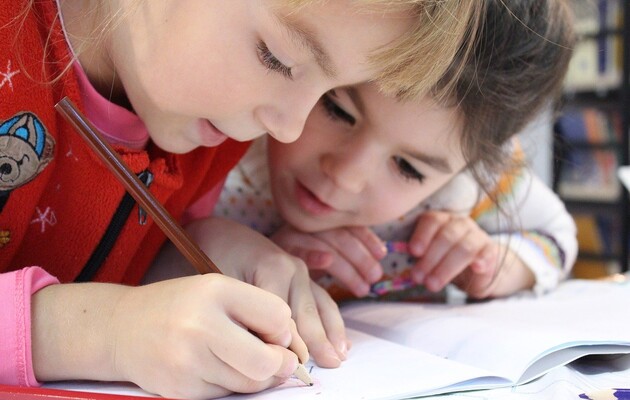 В Україні школи зможуть самостійно обирати форму навчання