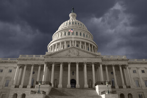 The Hill: Демократія США — на межі самогубства?