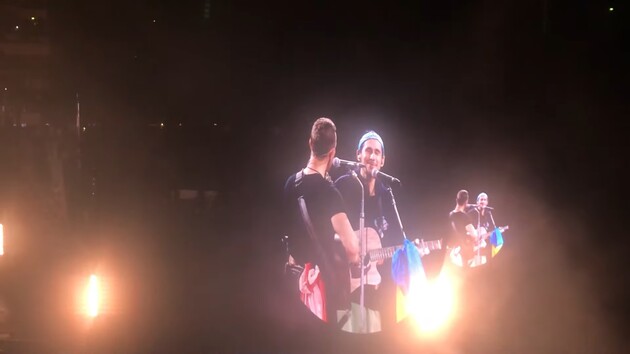 Группа Coldplay на концерте в Варшаве исполнила песню «Обійми»