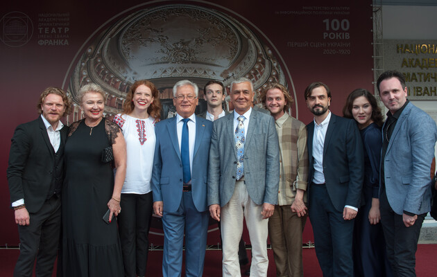 Театр Франко закроет театральный сезон 15 июля