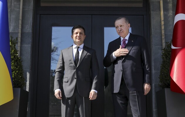 Зеленський та Ердоган обговорили створення безпечних коридорів для експорту зерна до Чорного моря