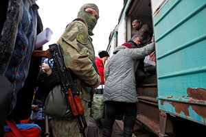 Мариупольцев призывают эвакуироваться в Запорожье, 