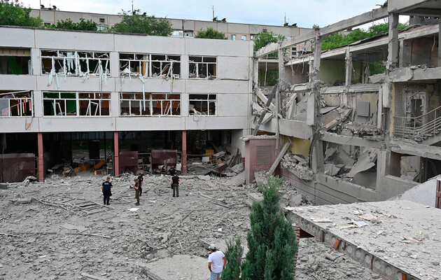 В Харькове оккупанты обстреляли две школы