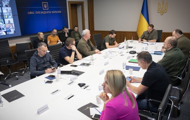 Конгресс местных и региональных властей: представители ОПУ, Кабмина и ОМС впервые сели за один стол, чтобы обсудить план восстановления Украины