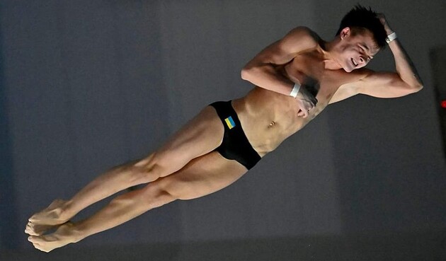 Середа народився у Миколаєві