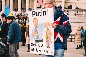 Запад должен перестать «спрашивать у Путина» разрешения на помощь Украине – парламентарий