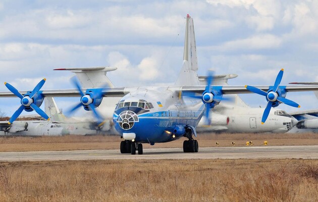 Члены экипажа разбившегося в Греции самолета Ан-12 были украинцами