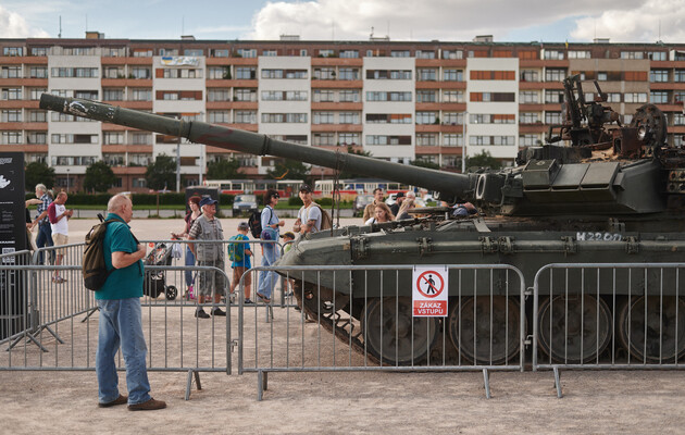 Російський танк в Празі