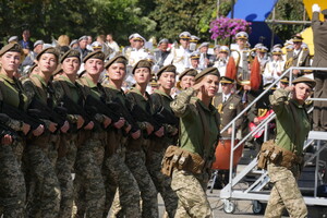 Для жінок у ЗСУ вперше створять уніфіковану військову форму