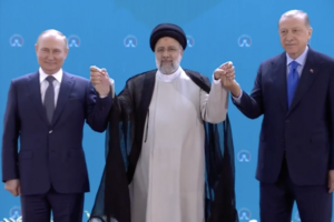 Haaretz: Візит в Іран став для Путіна хіба що втішним призом