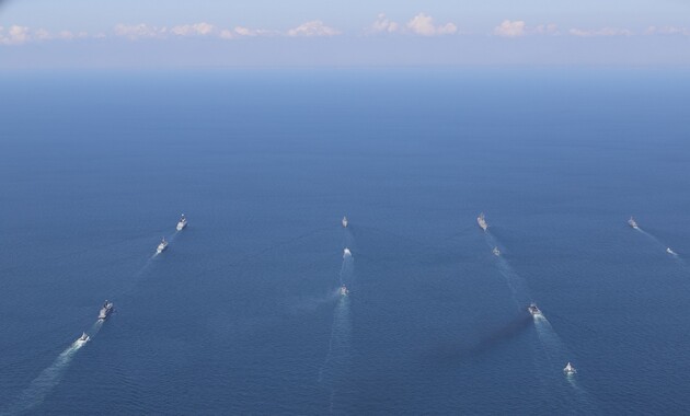 В Черном море стартовали первые с начала российского вторжения военные учения НАТО Sea Breeze